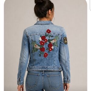 MAVI Hummingbird Rose Embroidered New Fit  Distressed Jean Jacket Sample SMALL